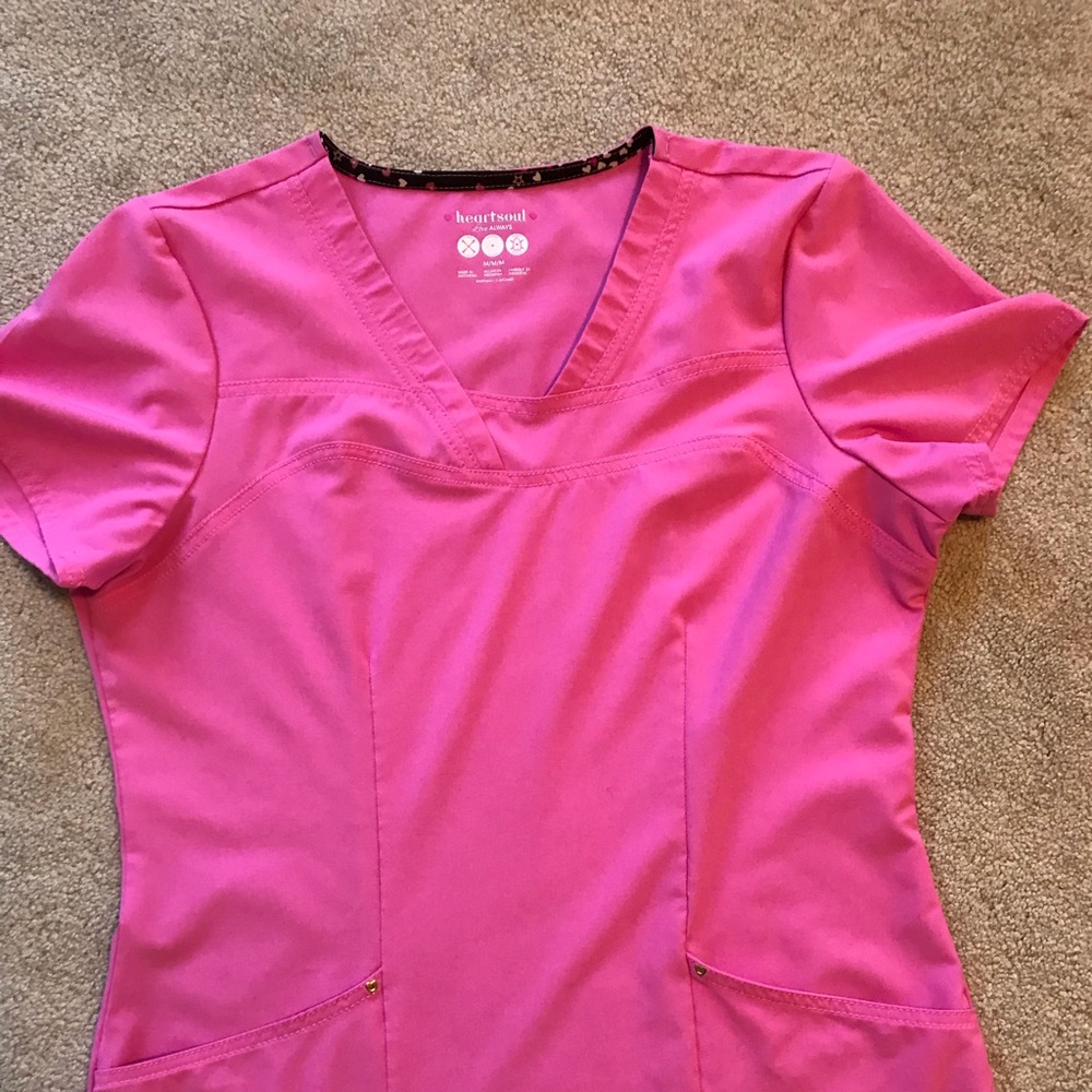 NWOT Heartsoul V-neck scrub top